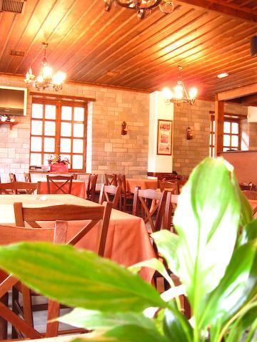 Alonaki Guesthouse Platanos  Екстер'єр фото
