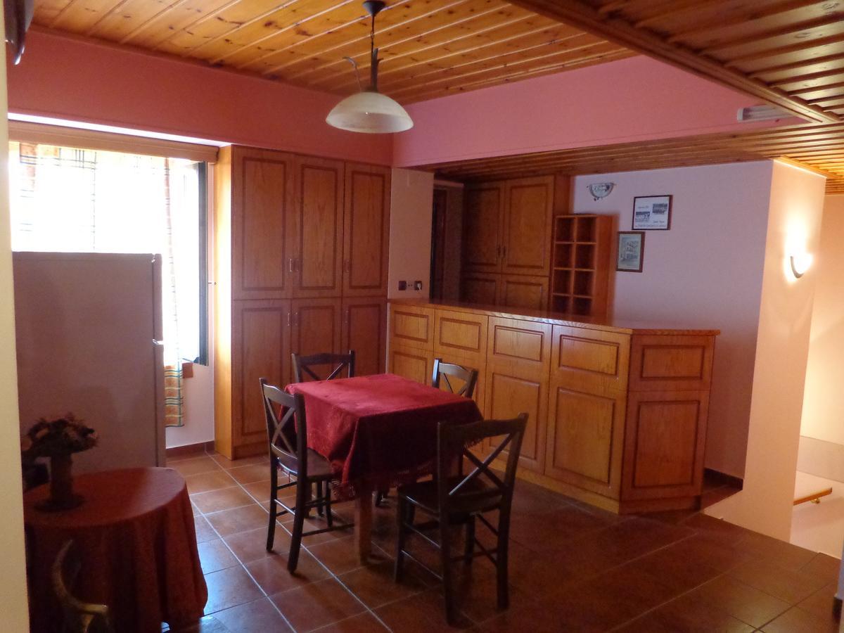 Alonaki Guesthouse Platanos  Екстер'єр фото