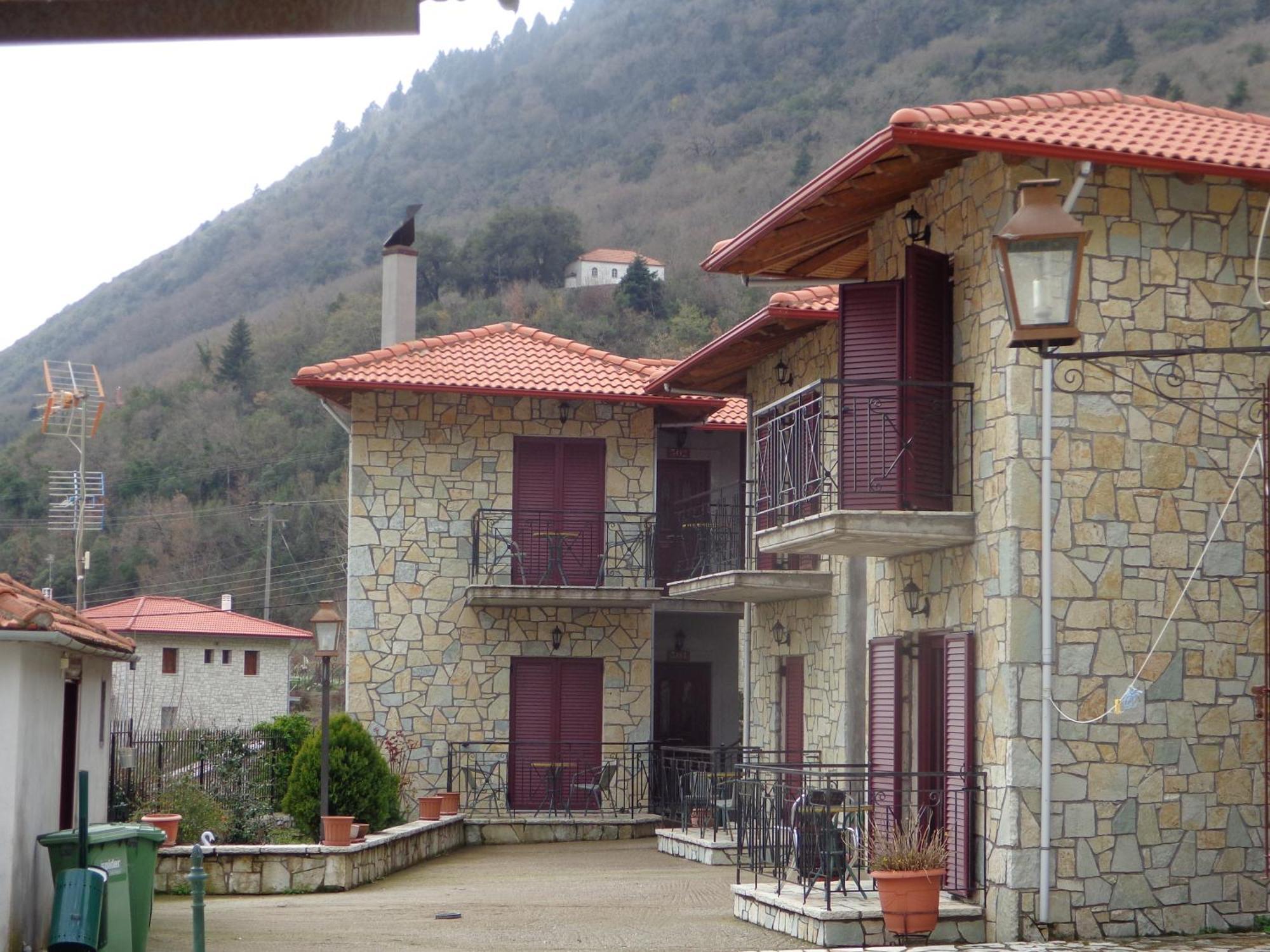 Alonaki Guesthouse Platanos  Екстер'єр фото