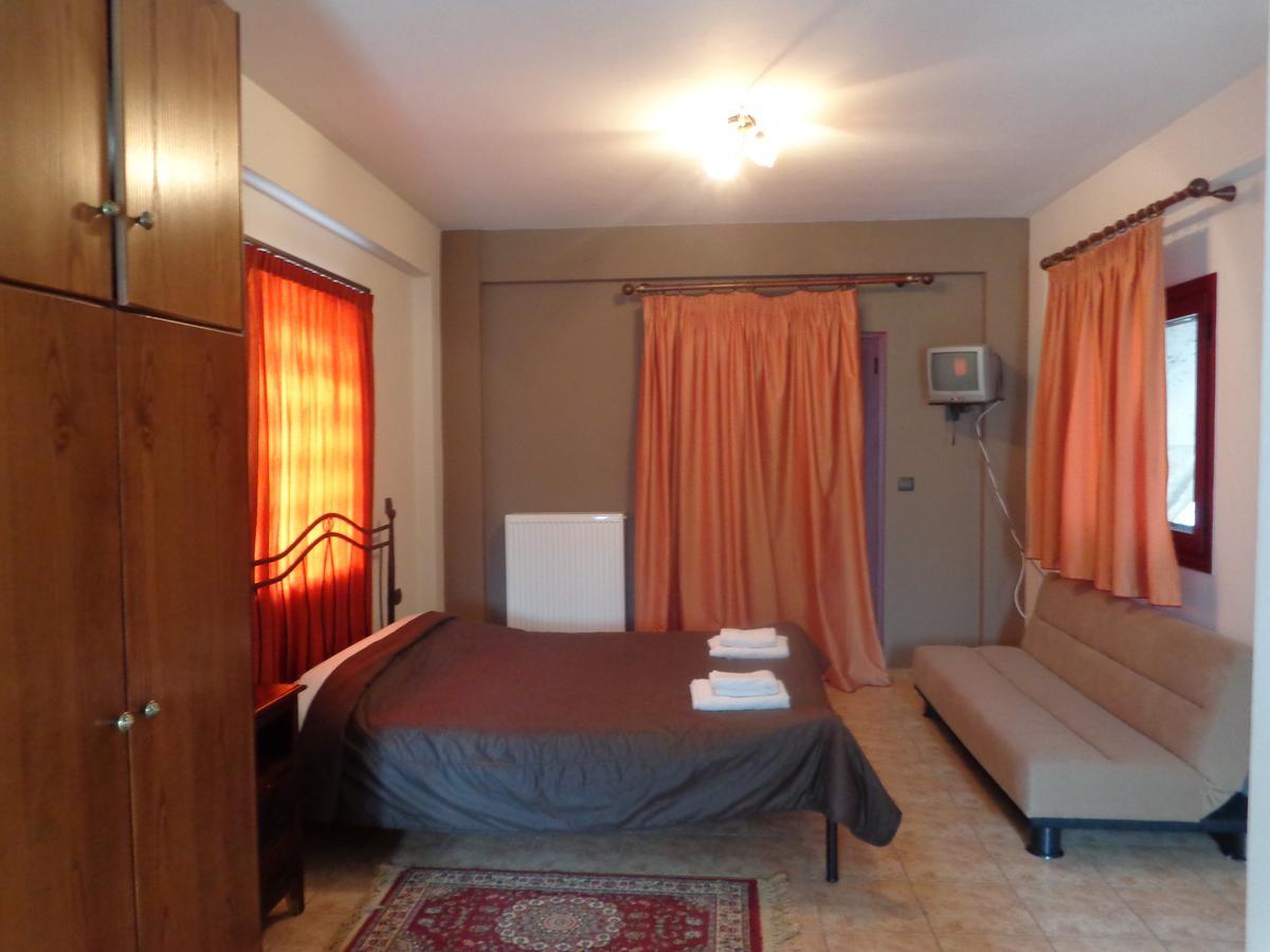 Alonaki Guesthouse Platanos  Екстер'єр фото