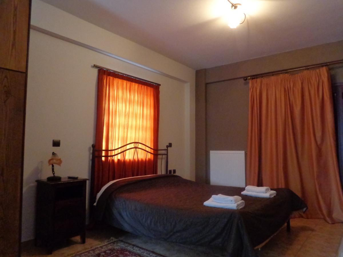 Alonaki Guesthouse Platanos  Екстер'єр фото